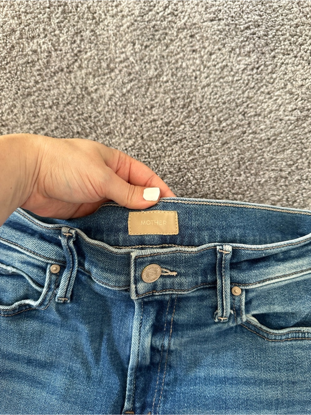 MOTHER Rascal Ankle Fray Jeans - Picture 3 of 10